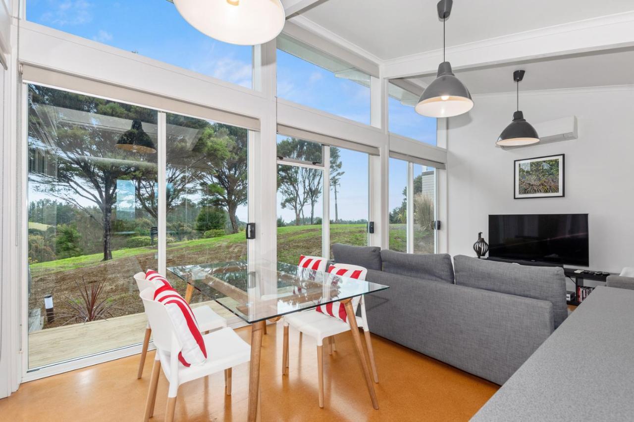 Paroa Bay Chalets - Te Whare Tui 拉塞尔 外观 照片