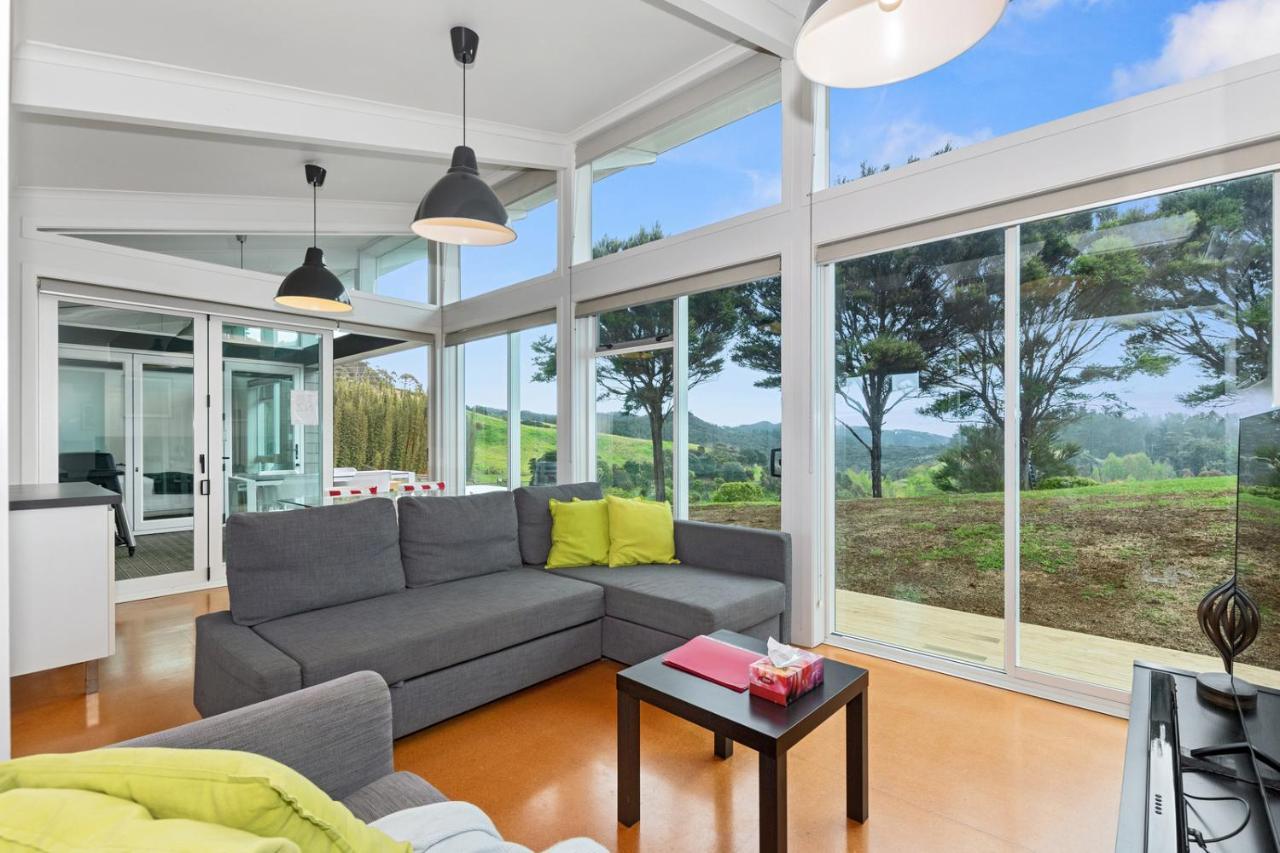 Paroa Bay Chalets - Te Whare Tui 拉塞尔 外观 照片