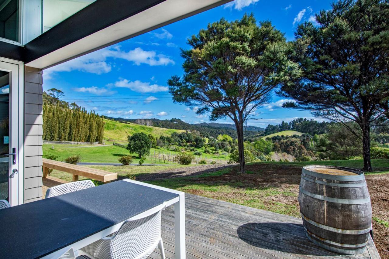 Paroa Bay Chalets - Te Whare Tui 拉塞尔 外观 照片